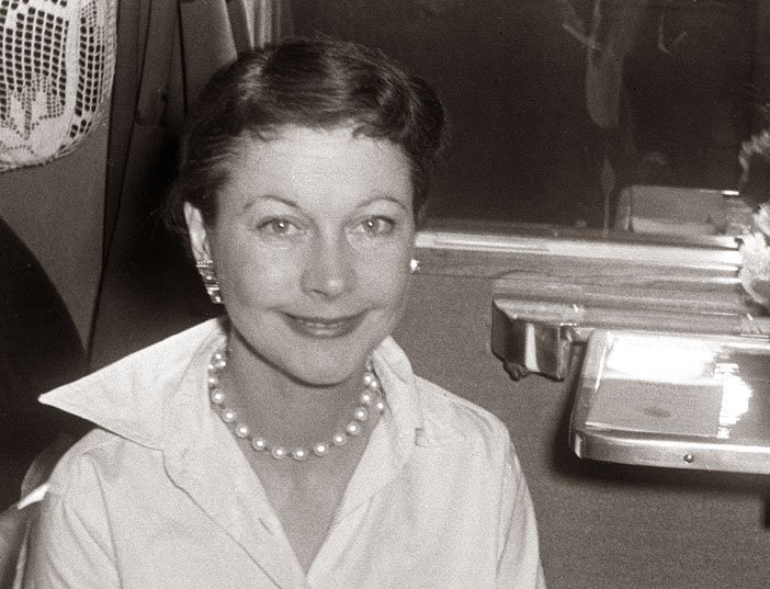 Grayscale Portrait Photo of Vivien Leigh on a train in Maribor
