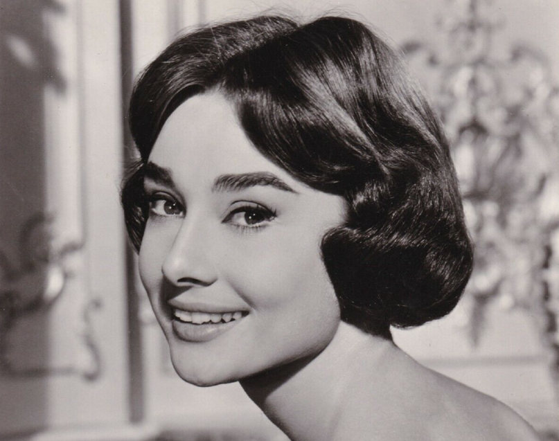 Audrey Hepburn - Studio Portrait (1957)