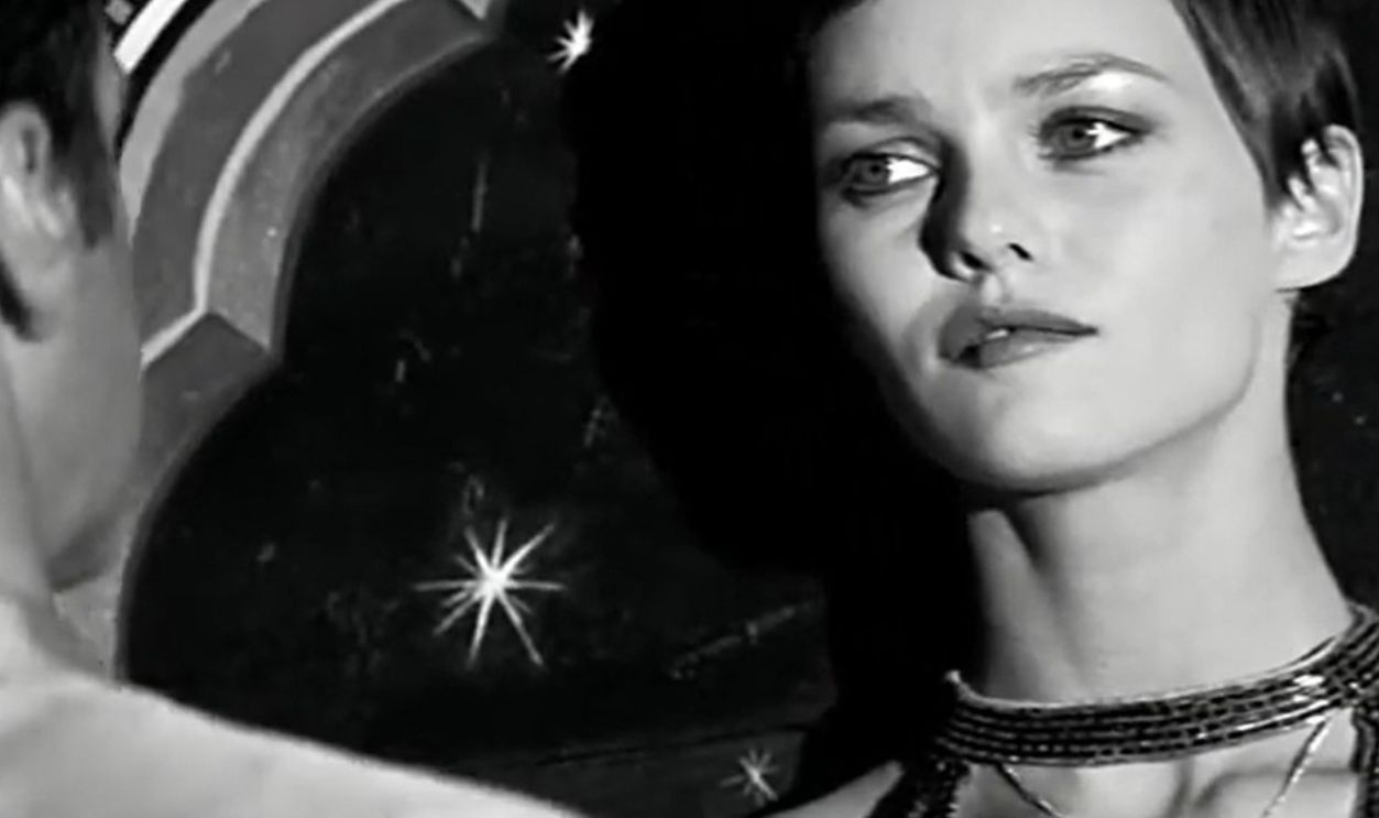 Girl On The Bridge (1991)