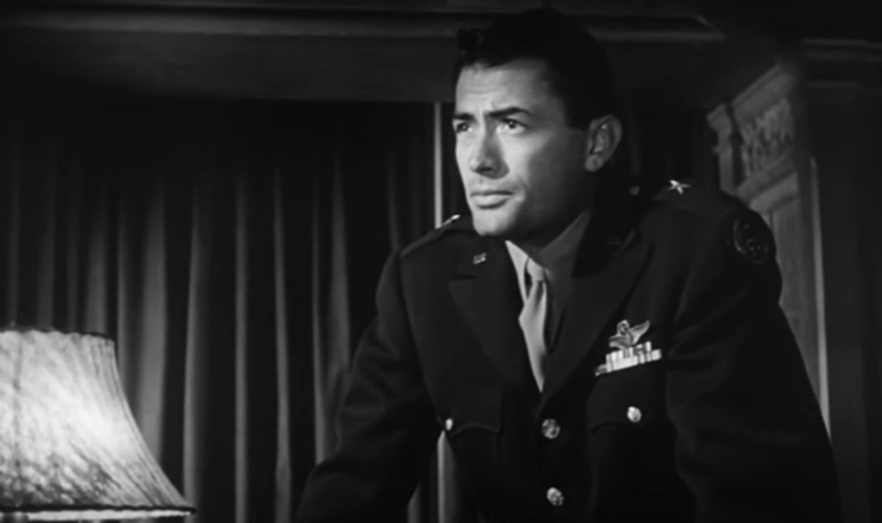 Screenshot from Twelve O’Clock High (1949)