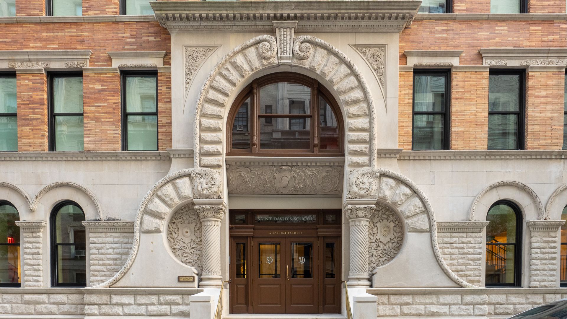 File:Saint David's School (48236942356).jpg