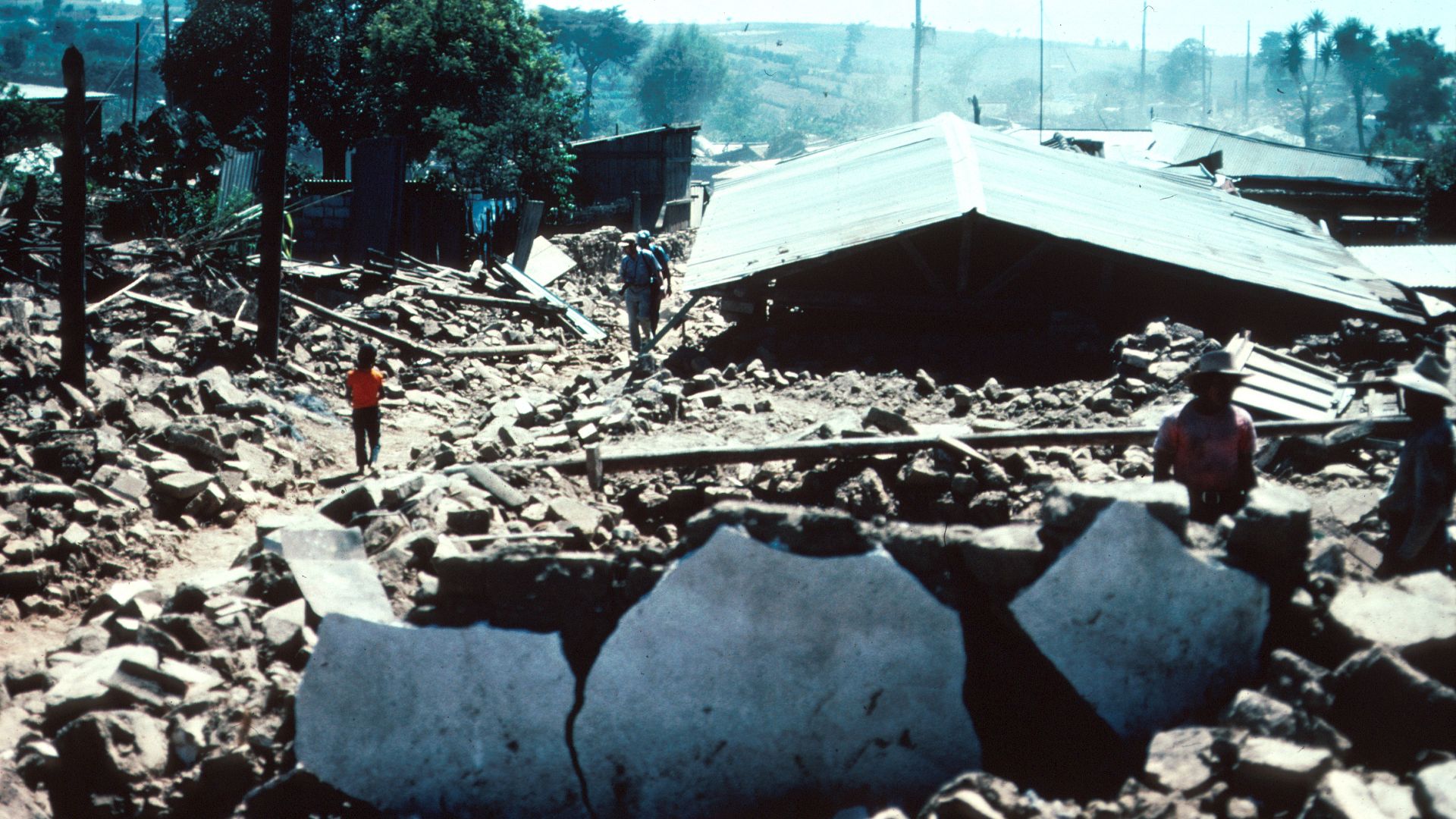 File:GuateQuake1976Patzicia.jpg