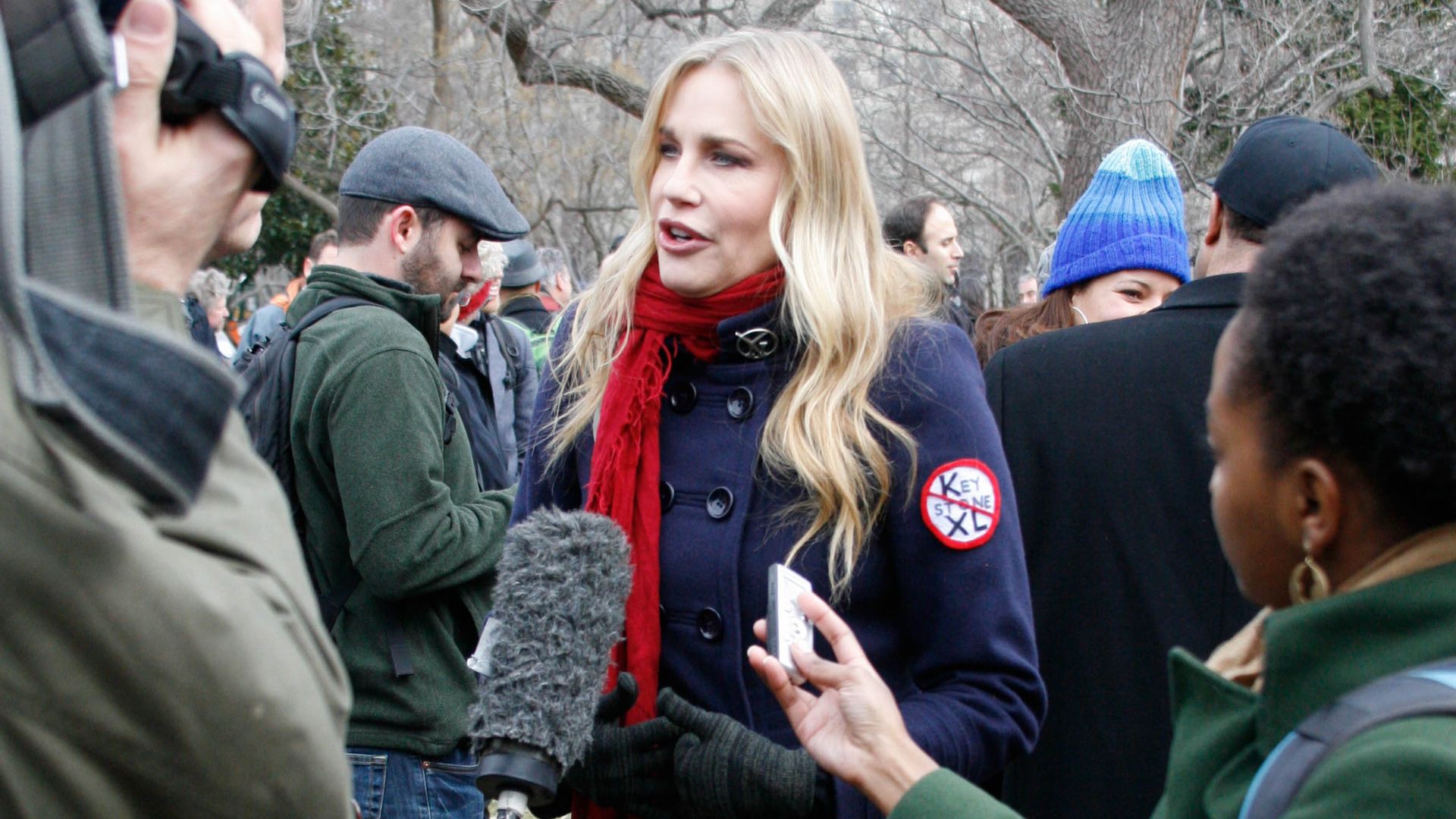 File:Actress Daryl Hannah (8472158048).jpg