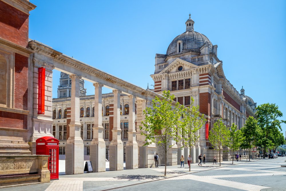 Photo of The Victoria and Albert Museum in London, England