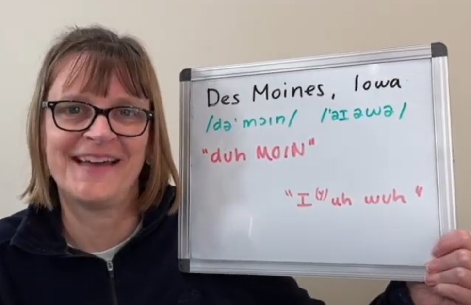 How to Pronounce Des Moines, Iowa