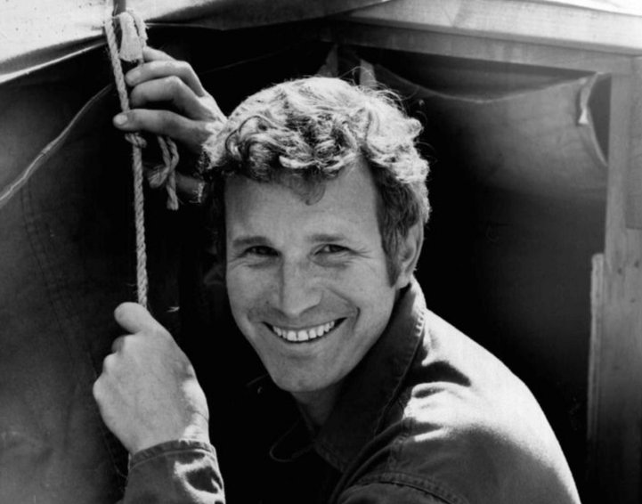 Wayne Rogers Trapper John Mash 1972