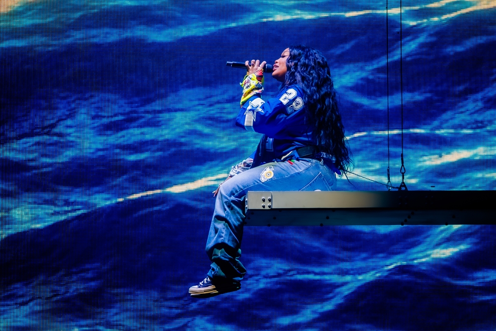 SZA performing in Amsterdam