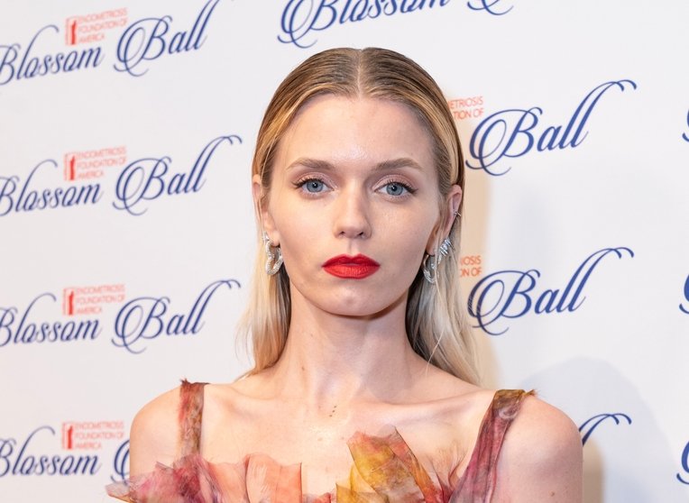 Portrait Photo of American Actress and fashion model Abbey Lee