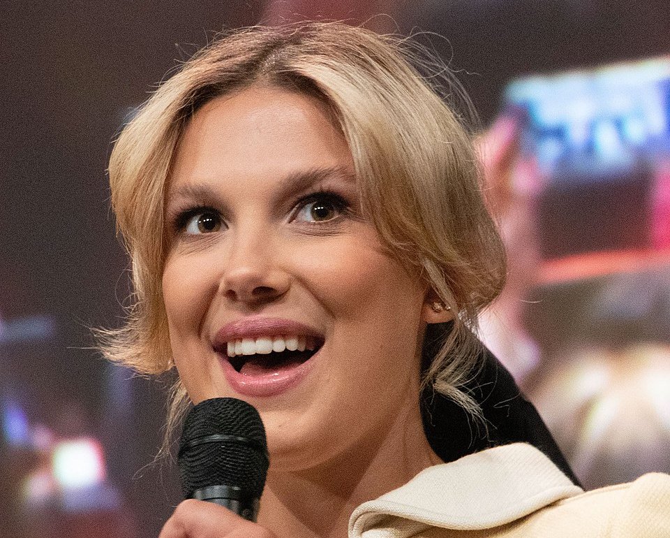 Millie Bobby Brown being interviewed 