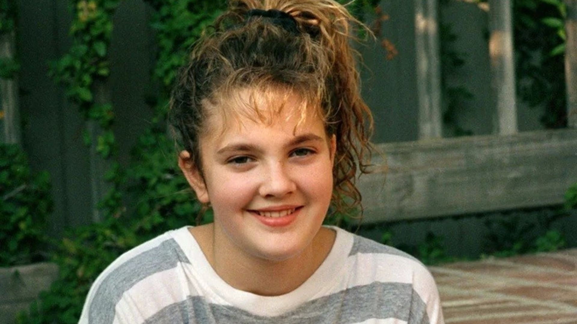 File:Drew Barrymore 1987 photo.jpg