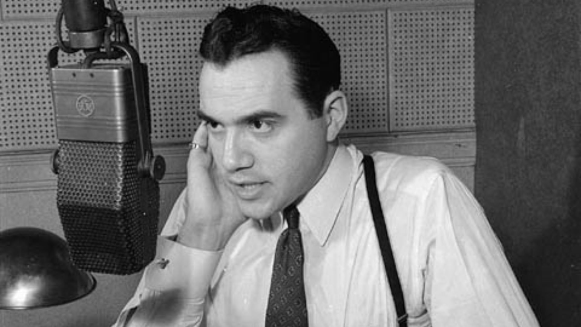 File:Lorne Greene 1942.jpg