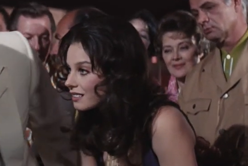 A screenshot of the movie Diamonds Are Forever