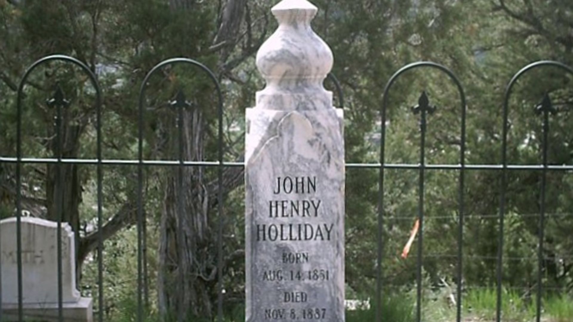 File:Docholdayheadstone.jpg