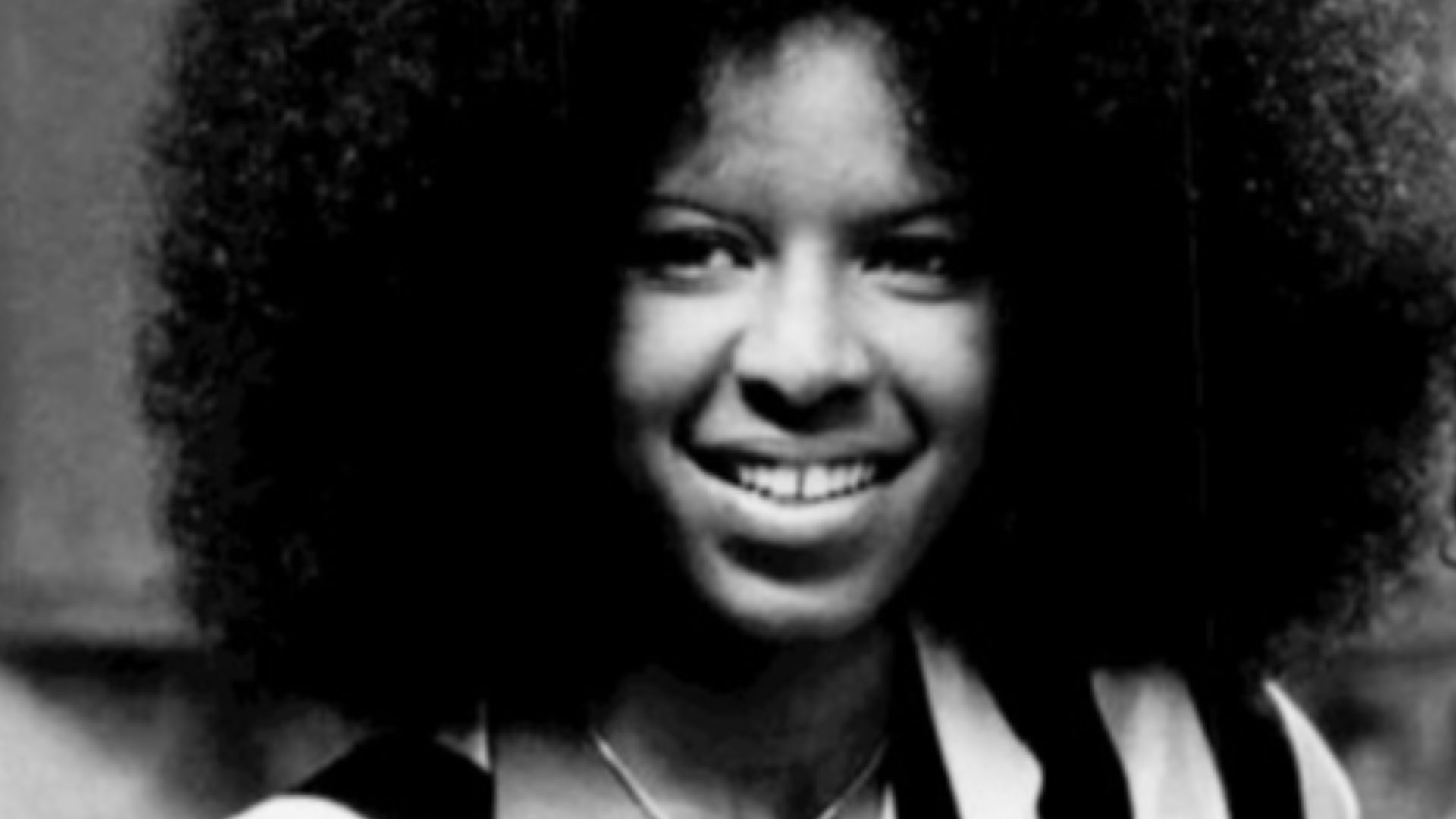 File:Natalie and Carole Cole 1975.jpg