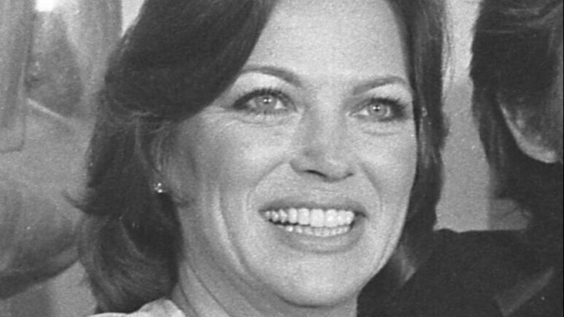 File:LouiseFletcherOscar (cropped) (cropped).jpg
