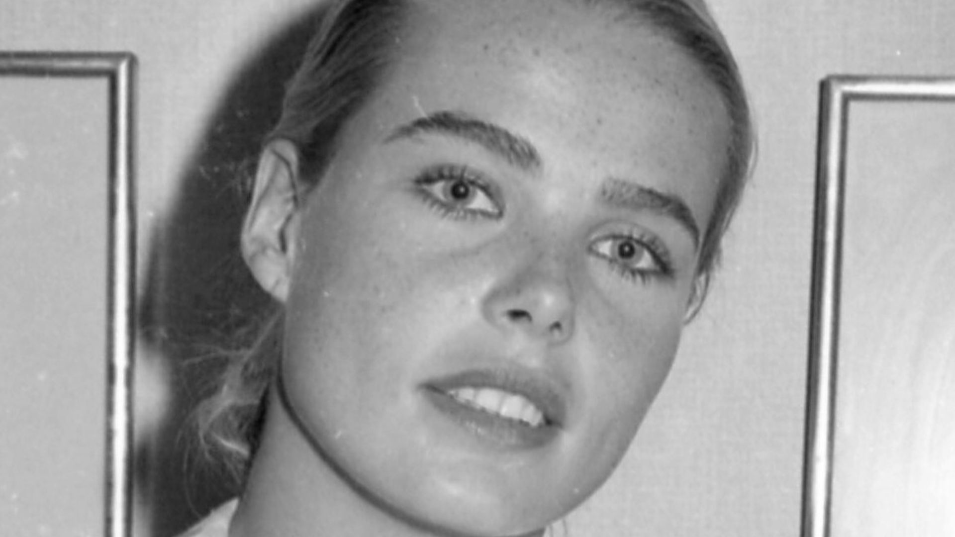 File:Worldwide famous model Margot Hemingway was a guest of the IDF Shekem Company (FL62419556) (cropped).jpg