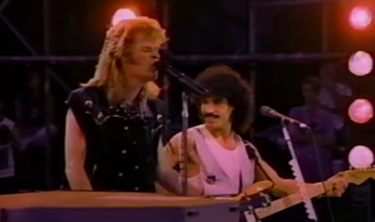 Hall & Oates