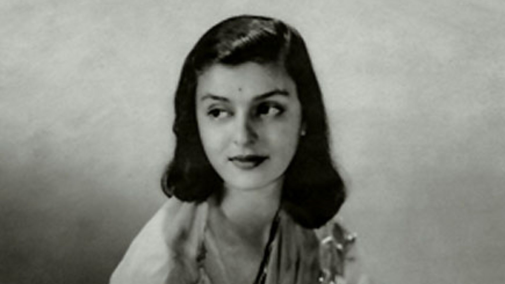 File:Maharani-gayatri-devi.jpg
