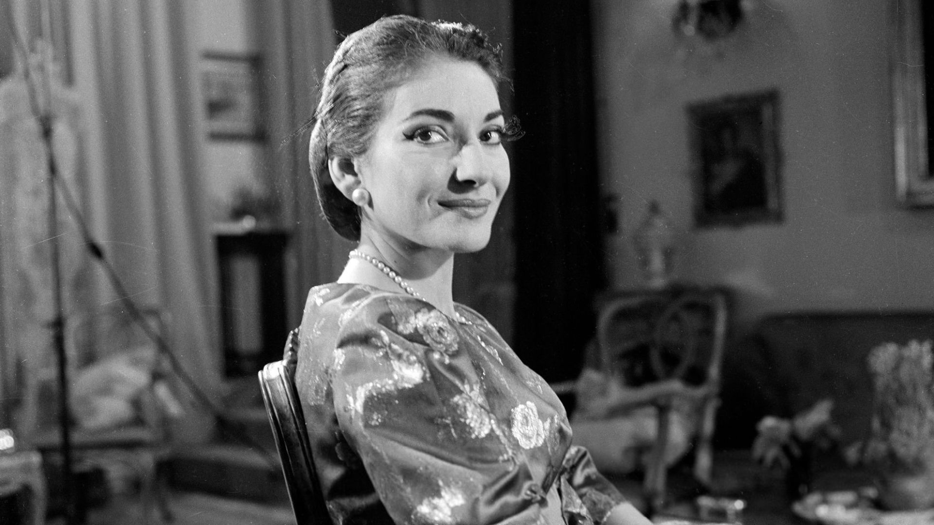 File:Maria Callas 1958 fullpng.png