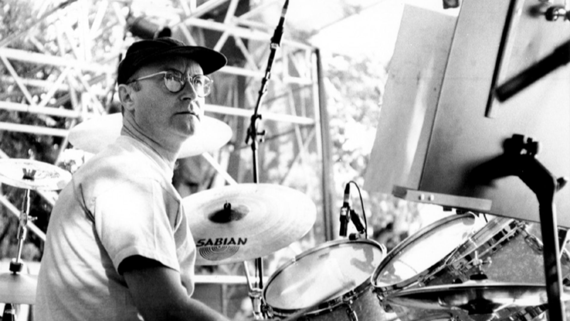 File:Phil Collins.jpg