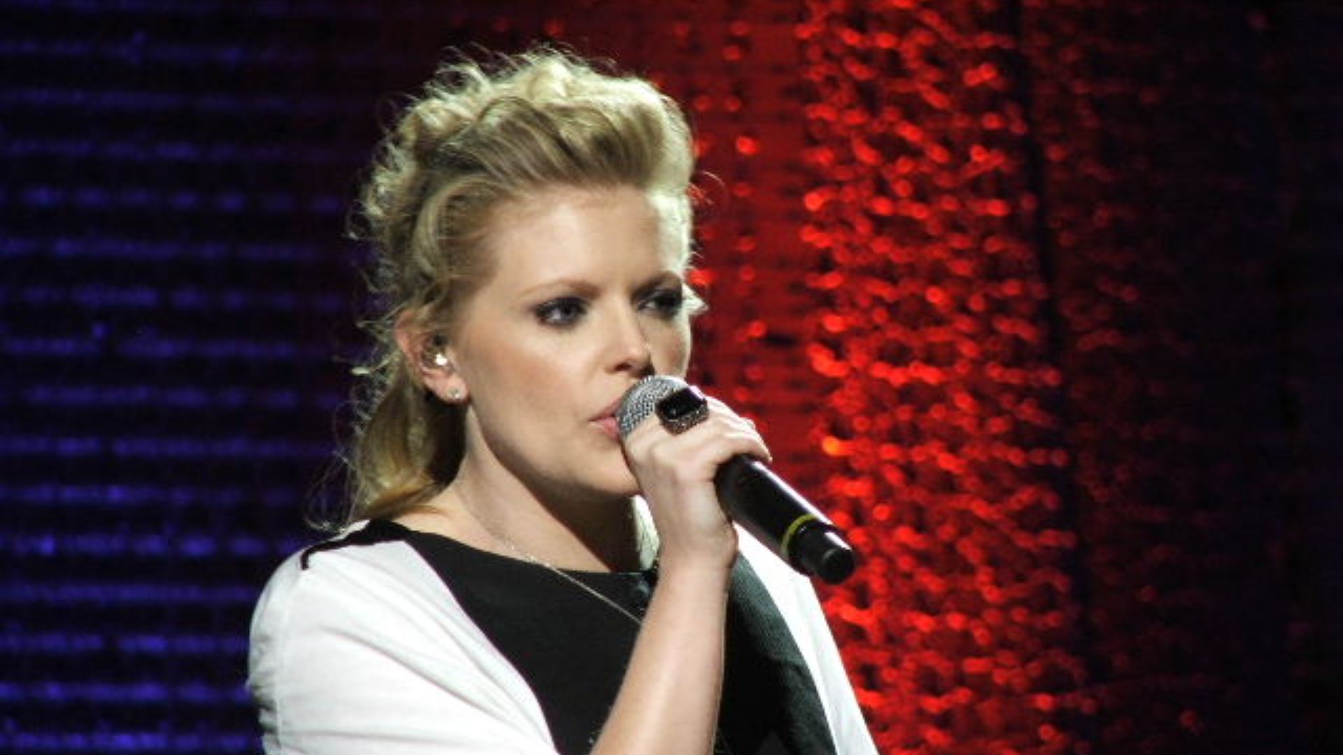 File:Natalie Maines in Austin, Texas.jpg