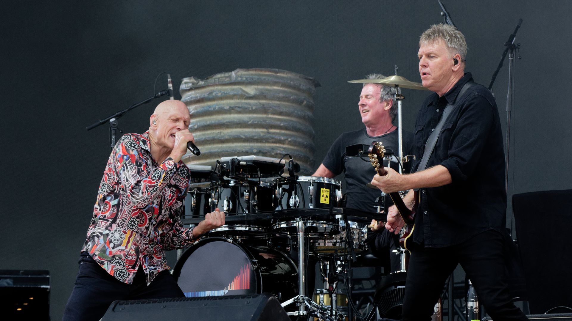 File:Festival des Vieilles Charrues 2022 - Midnight Oil - 093.jpg