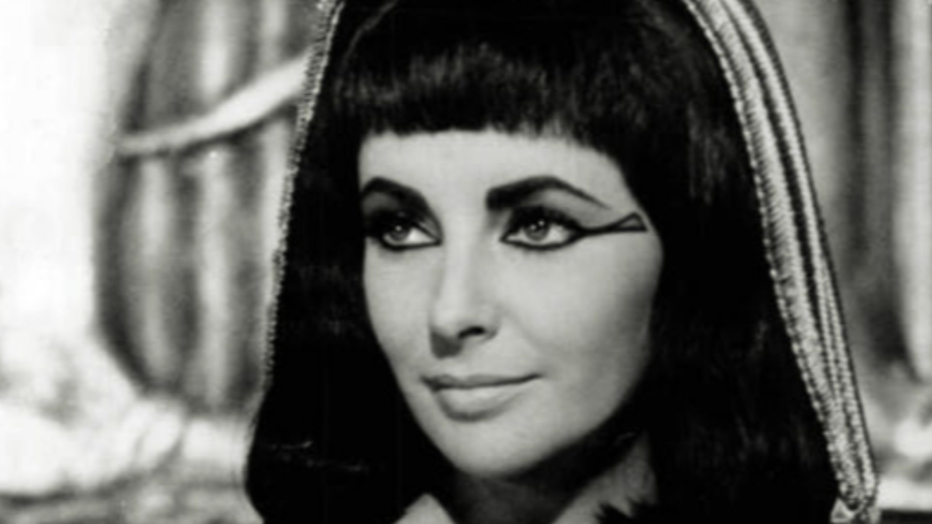 File:Elizabeth Taylor Cleopatra 1963.JPG