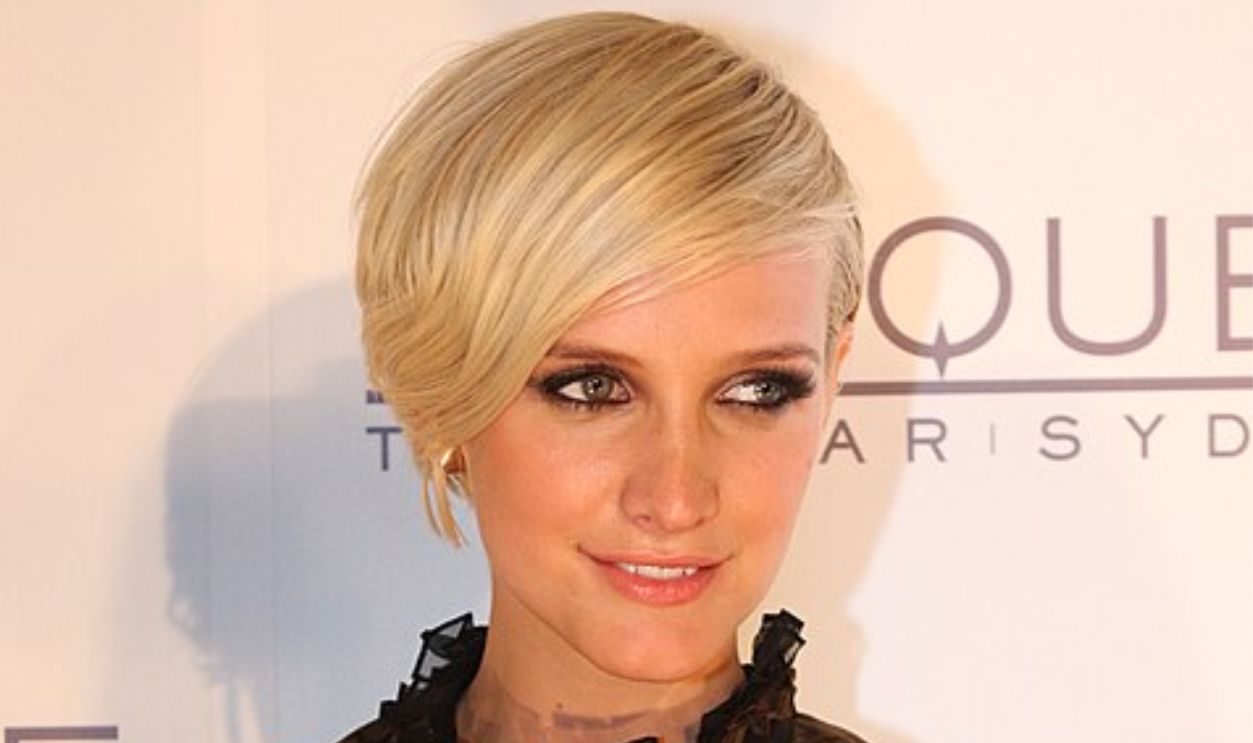 Ashlee Simpson's Lip-Sync Fail (Cont.)