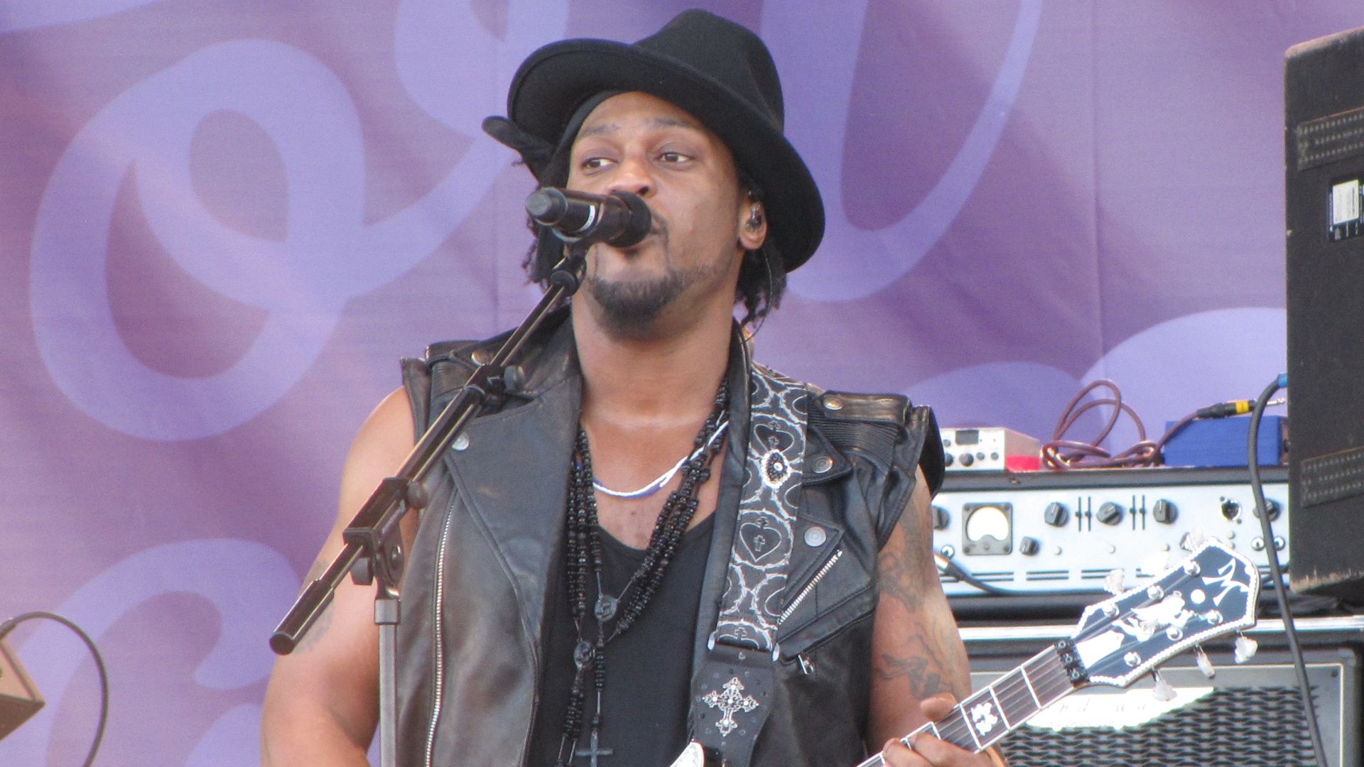 File:D'Angelo Pori Jazz 2012.JPG