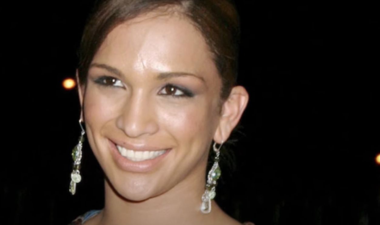 Screenshot from There’s Something About Miriam (2003)