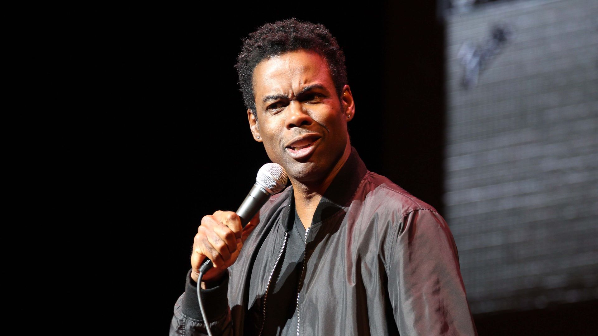 File:Chris Rock - Orpheum Theatre Minneapolis 3 17 (33336280016).jpg