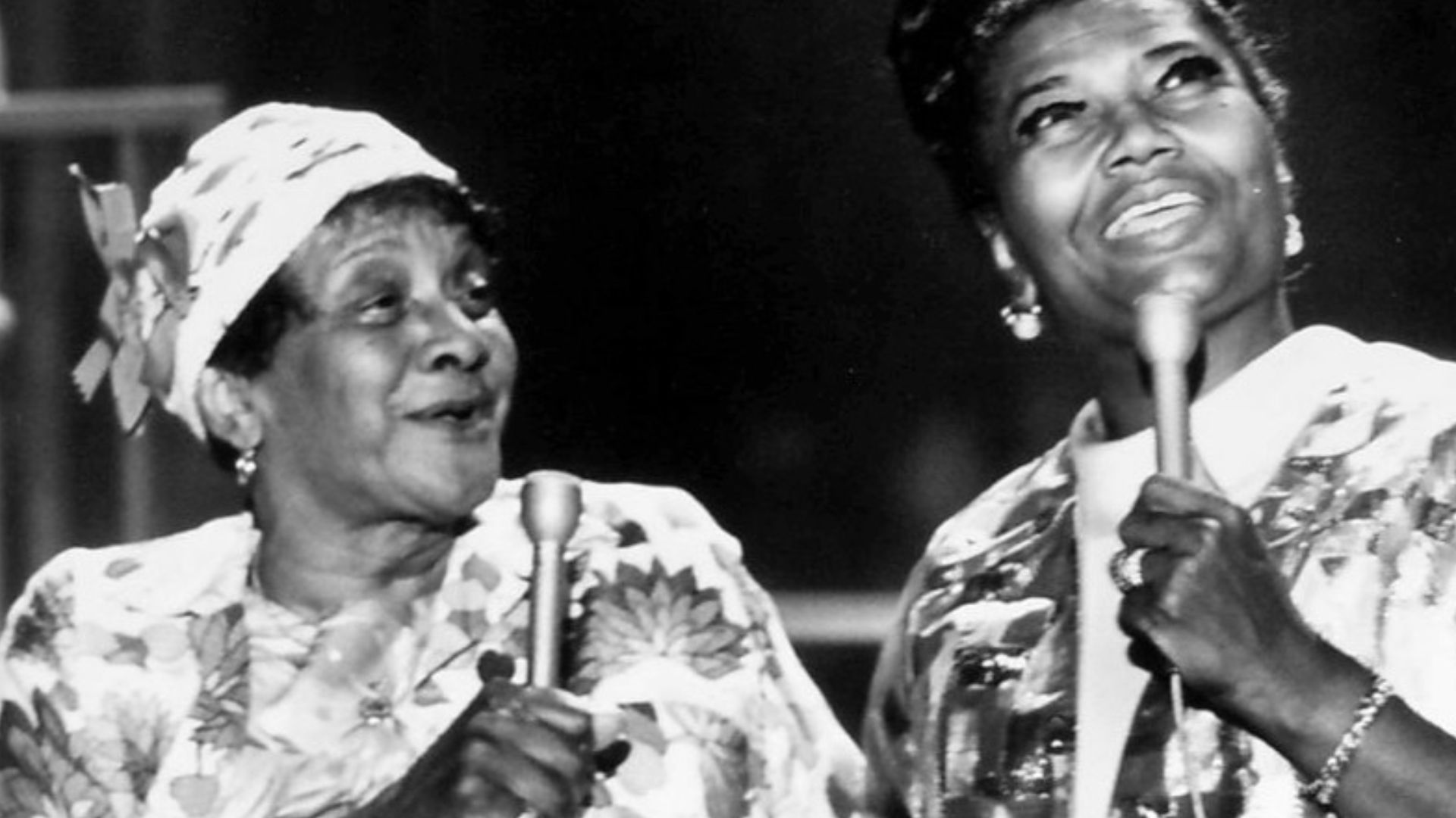 File:Pearl Bailey Moms Mabley The Pearl Bailey Show 1971.jpg