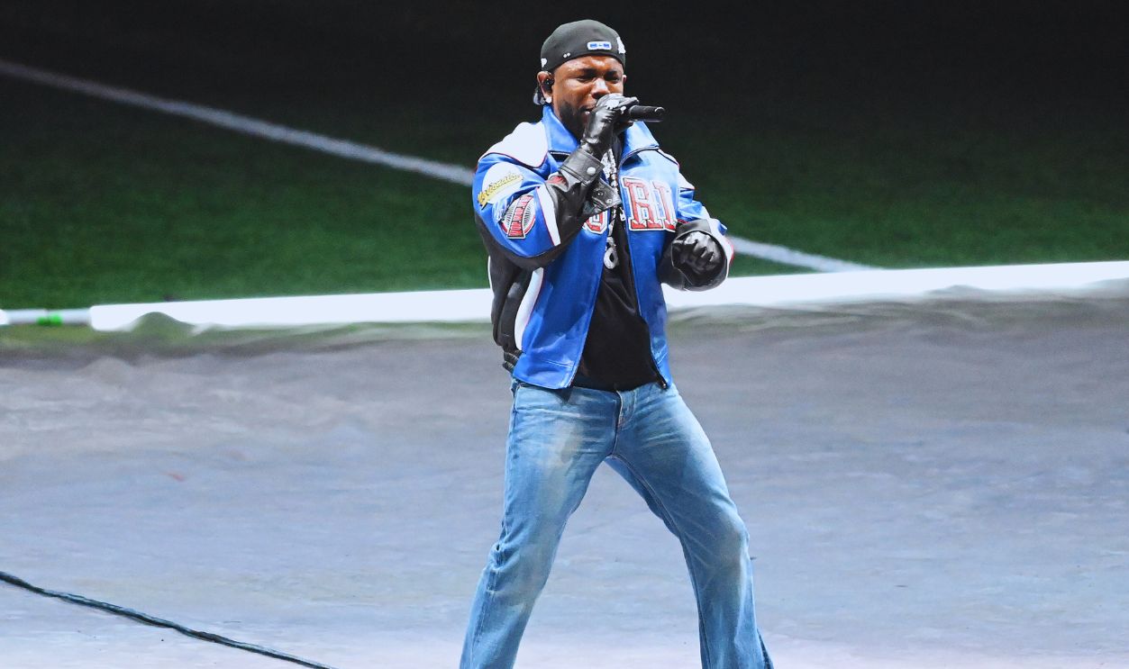 Gettyimages - 2199768762, Apple Music Super Bowl LIX Halftime Show NEW ORLEANS, LOUISIANA - FEBRUARY 09: Kendrick Lamar perform onstage during Apple Music Super Bowl LIX Halftime Show at Caesars Superdome on February 09, 2025 in New Orleans, Louisiana.