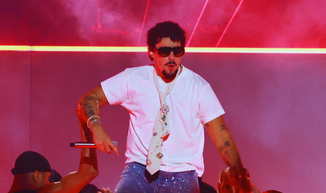 Gettyimages - 2205626884, 2025 iHeartRadio Music Awards - Show LOS ANGELES, CALIFORNIA - MARCH 17: (FOR EDITORIAL USE ONLY) Bad Bunny performs onstage at the 2025 iHeartRadio Music Awards at Dolby Theatre in Los Angeles, California on March 17, 2025. Broadcasted live on FOX.