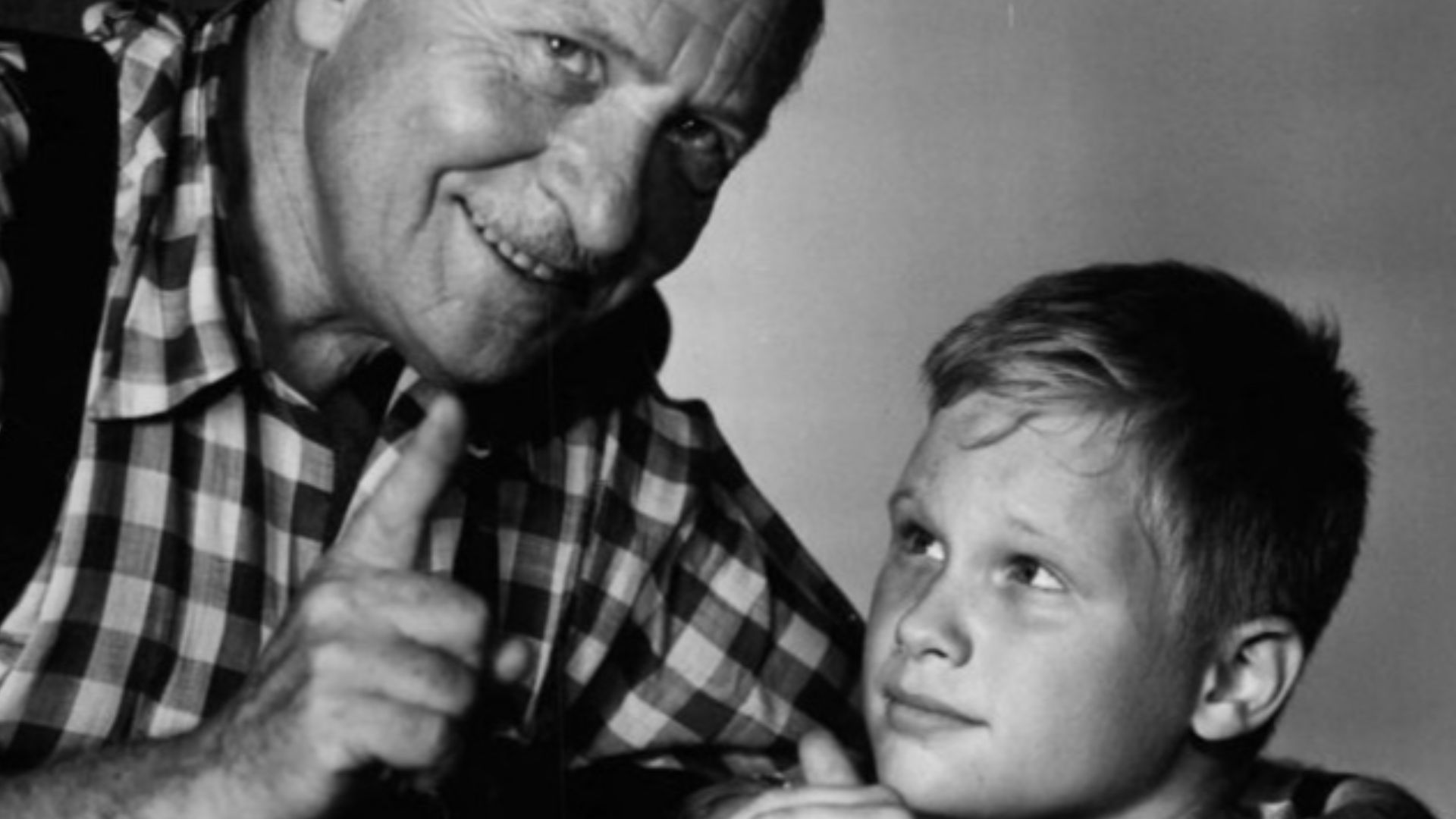 File:Ernest Truex Brandon de Wilde Jamie 1953.JPG