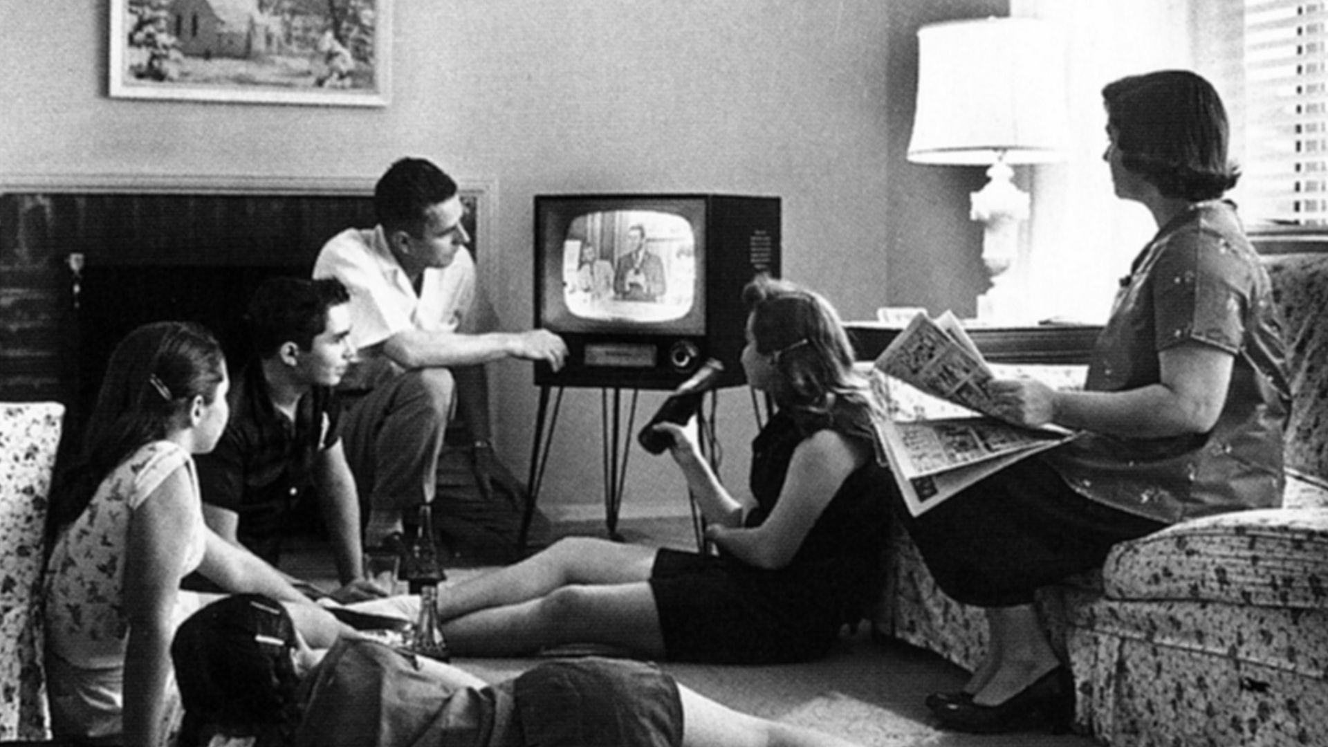 File:Family watching television 1958.jpg