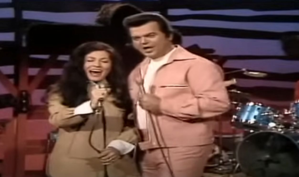 Brad Paisley & Carrie Underwood – 