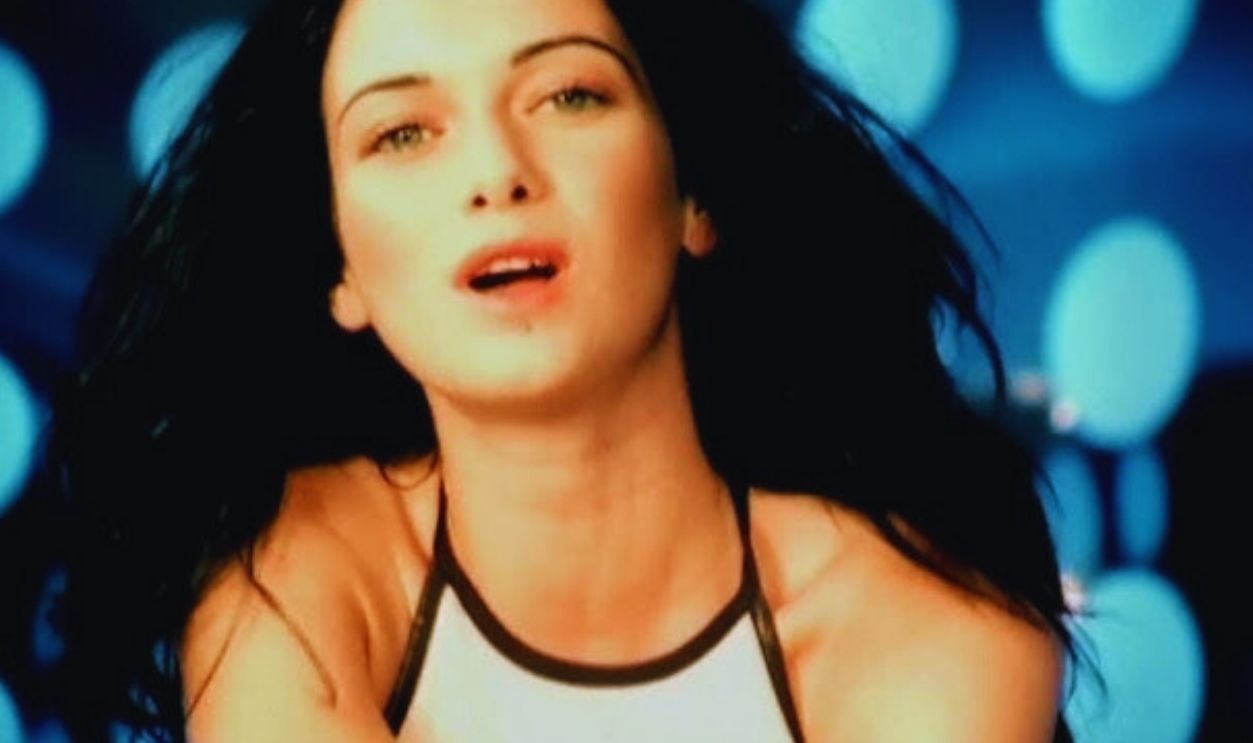 "The Ketchup Song" (Las Ketchup)