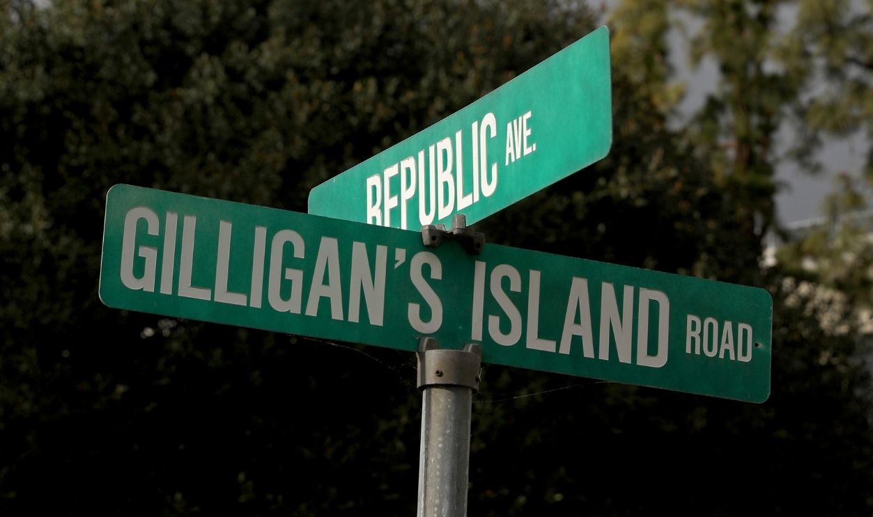 Gettyimages - 1247542258, Radford Studio Center, formerly CBS Studio Center, will radically remake the historic 55-acre movie lot STUDIO CITY, CA - FEBRUARY 14: Street sign on the lot of the Radford Studio Center on Tuesday, Feb. 14, 2023 in Studio City, CA.