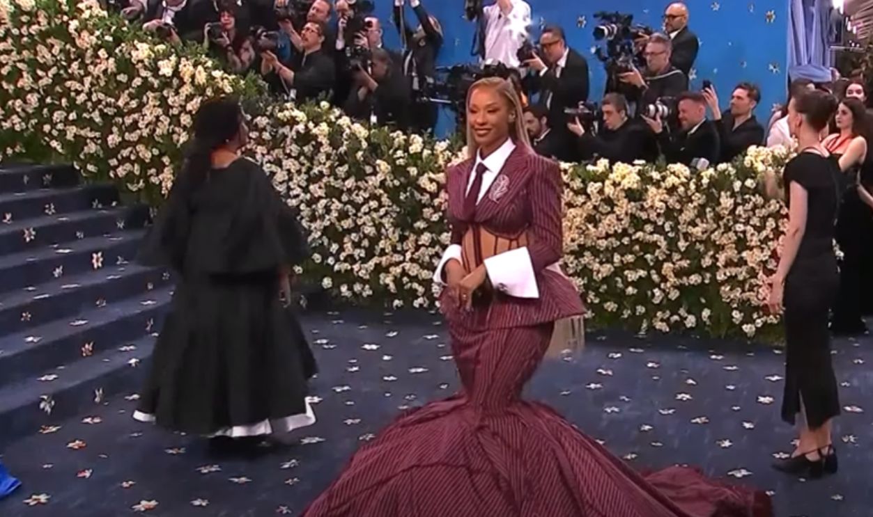 Savannah James In Hanifa