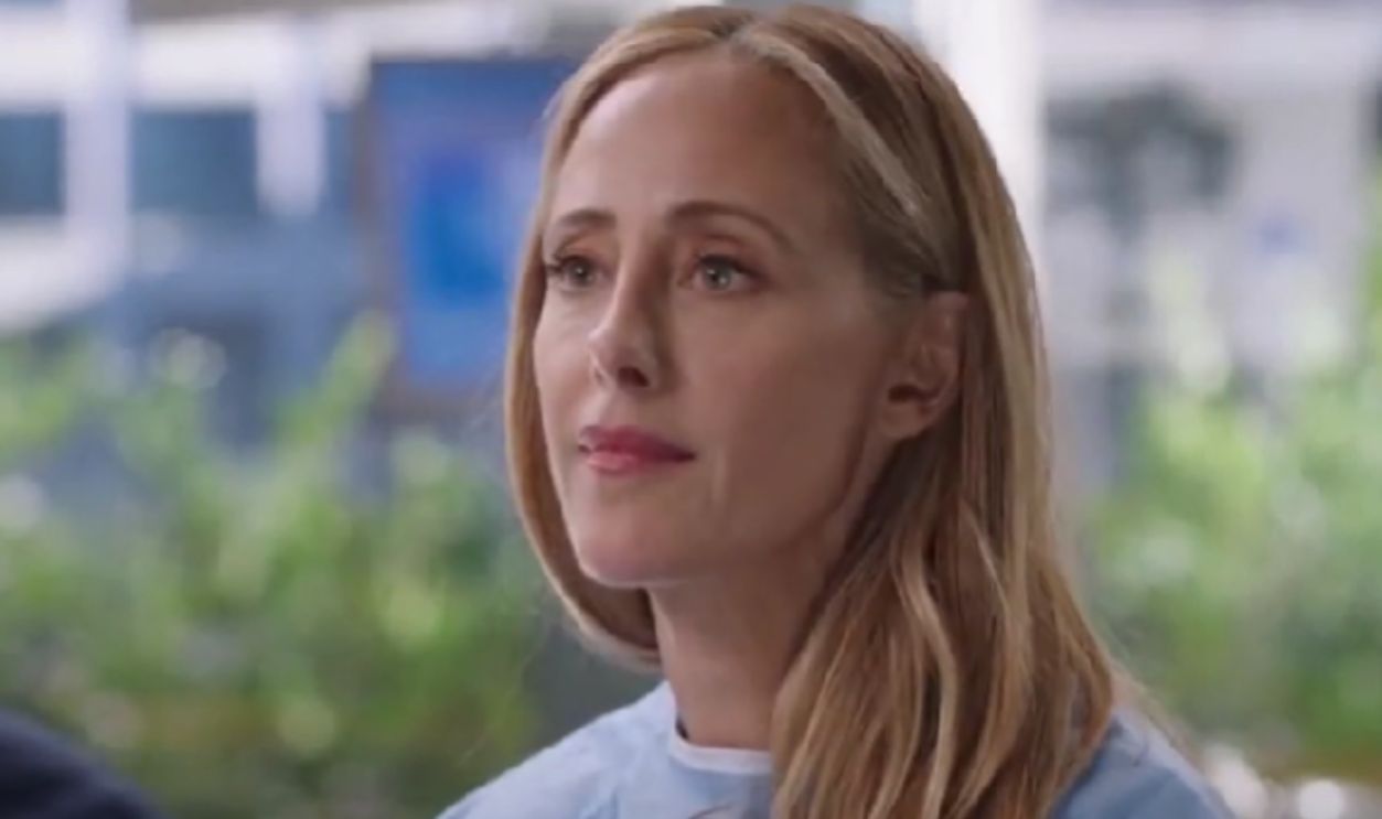 Kim Raver