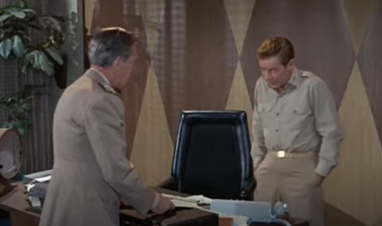 Voyage To The Bottom Of The Sea