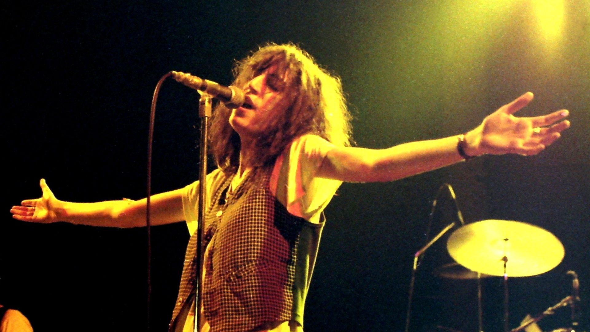 File:Patti Smith in Rosengrten 1978.jpg