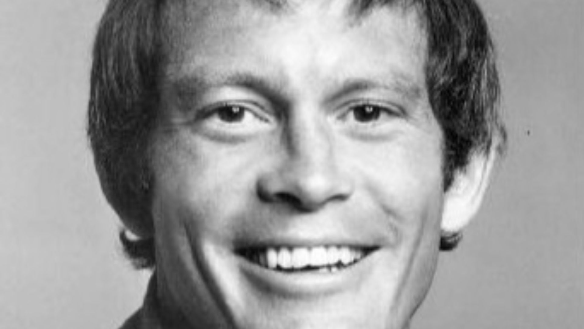 File:Max Gail 1975.jpg