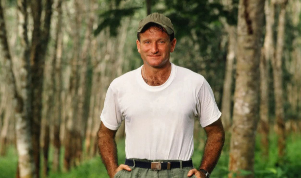 181822181 - Celebrities Visit 