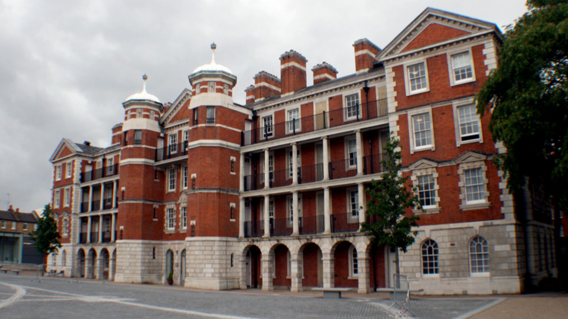 File:Chelsea College of Art and Design.jpg