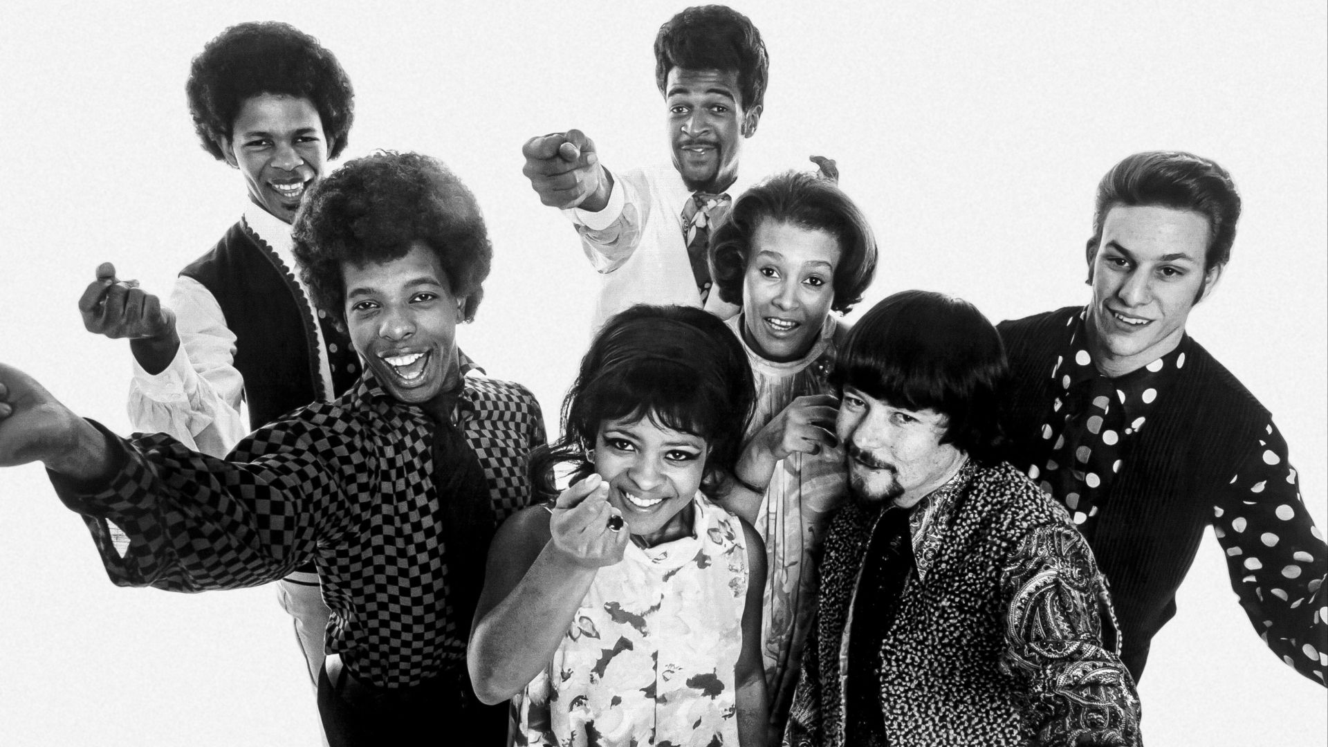 File:Sly and the Family Stone (1968 publicity photo).jpg