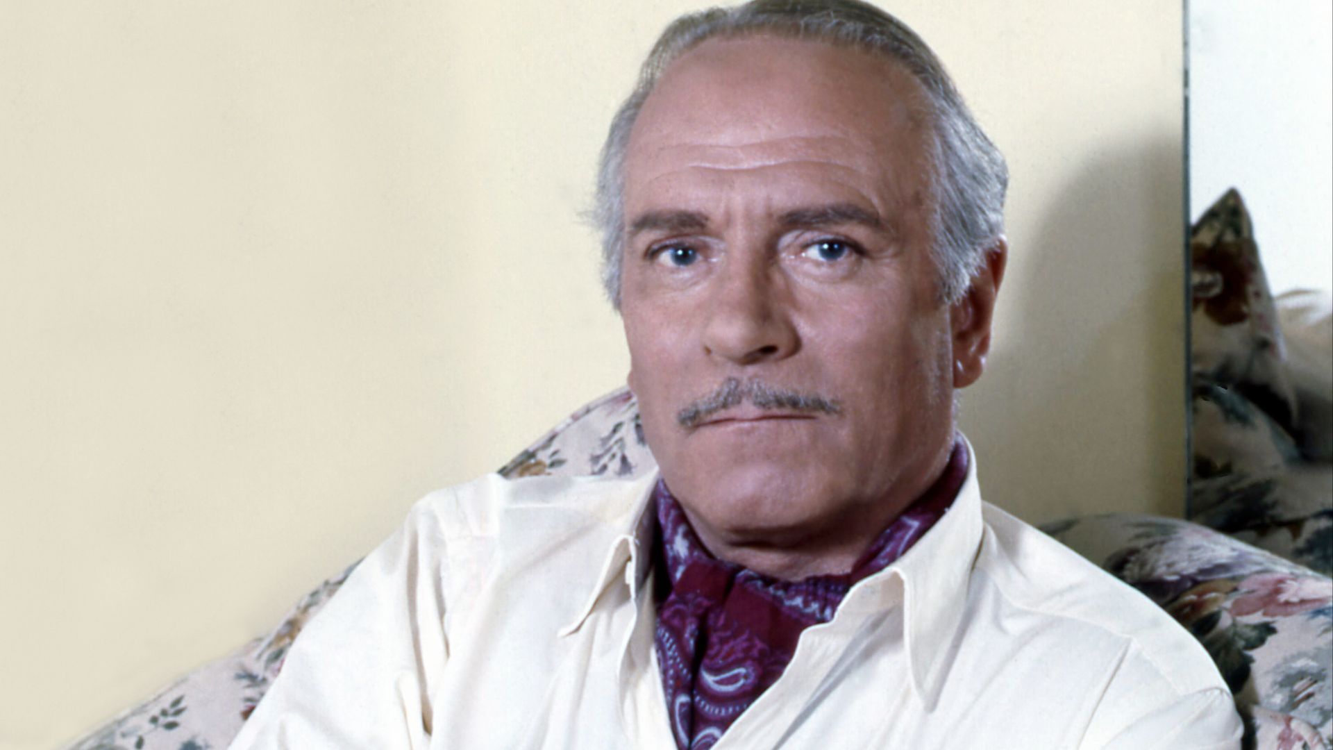 File:Lord Olivier 7 Allan Warren.jpg