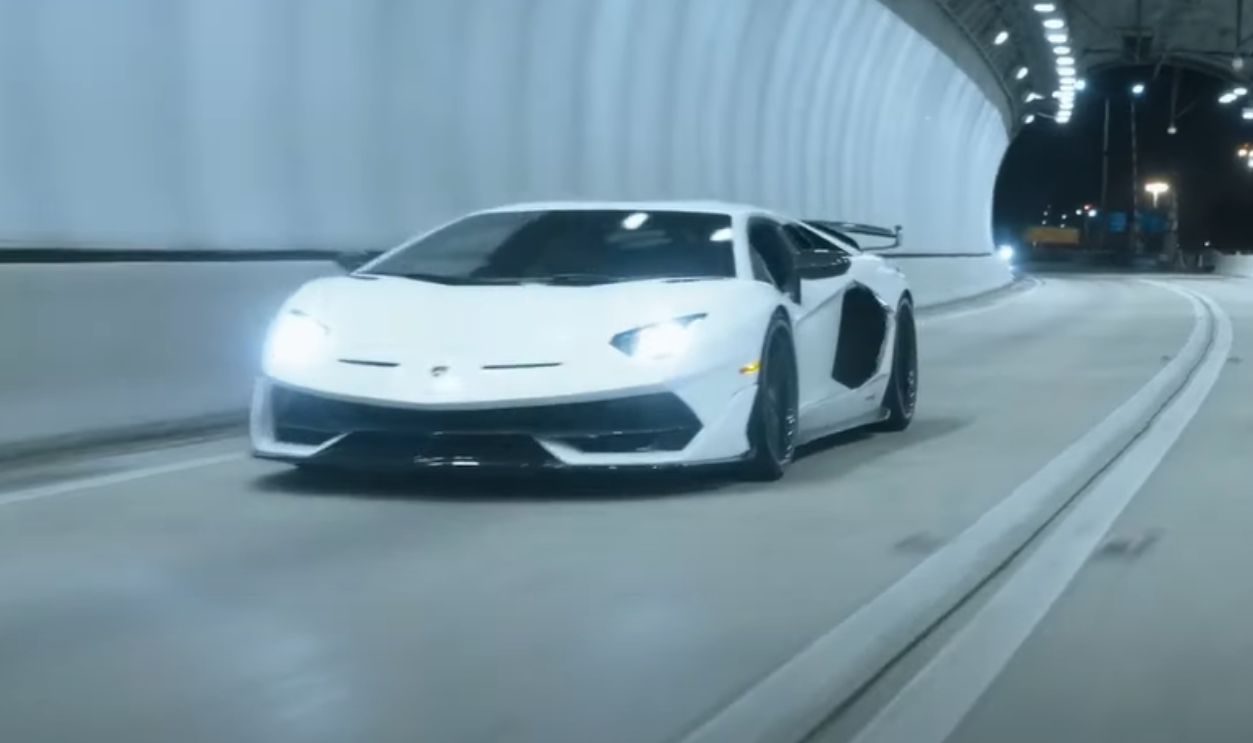 Lamborghini Aventador SV Roadster (2018, White) (Cont.)
