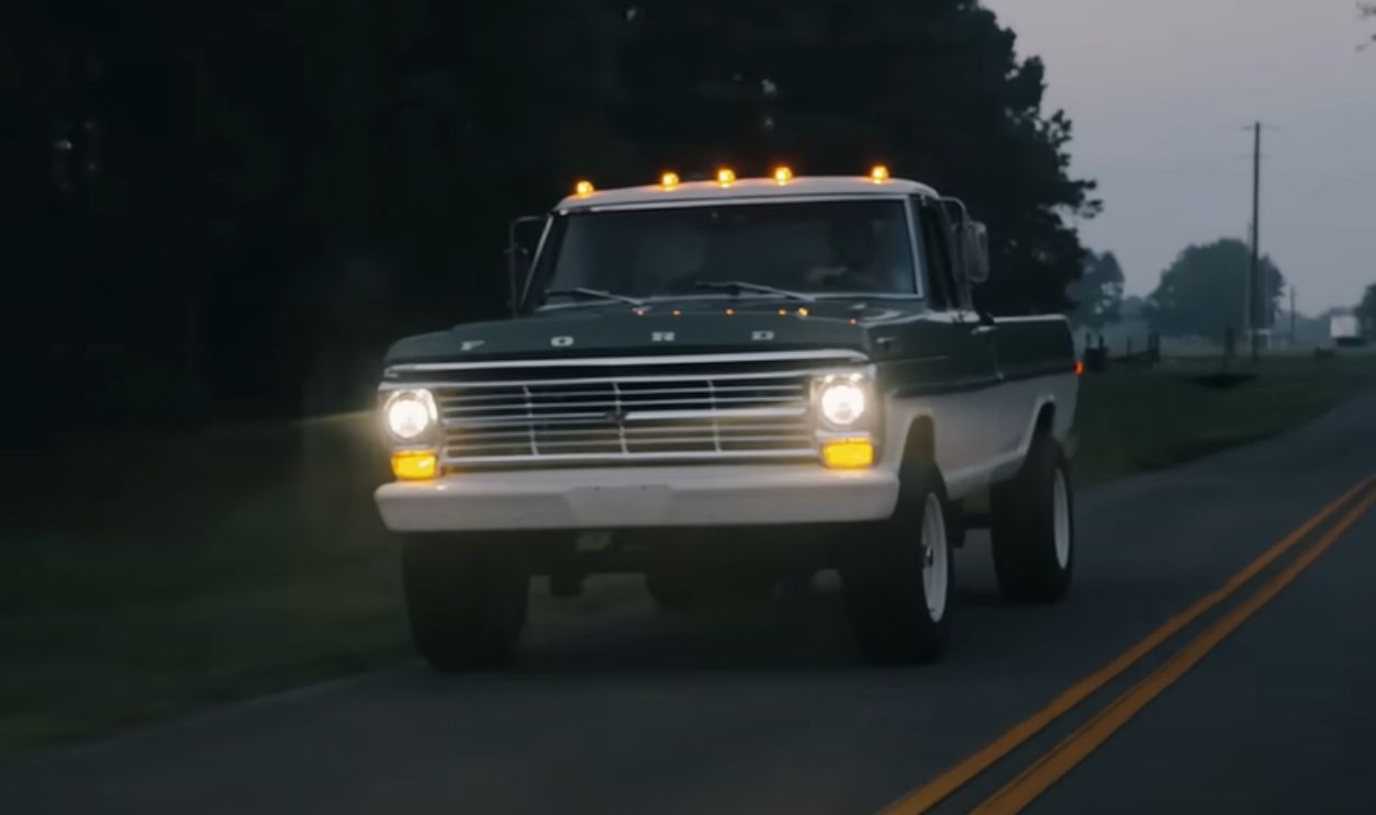 Ford F-250 Heritage (Two-Tone Green And White) (Cont.)